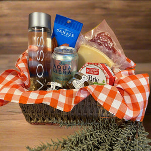 Natalia’s Solo Gourmet Basket